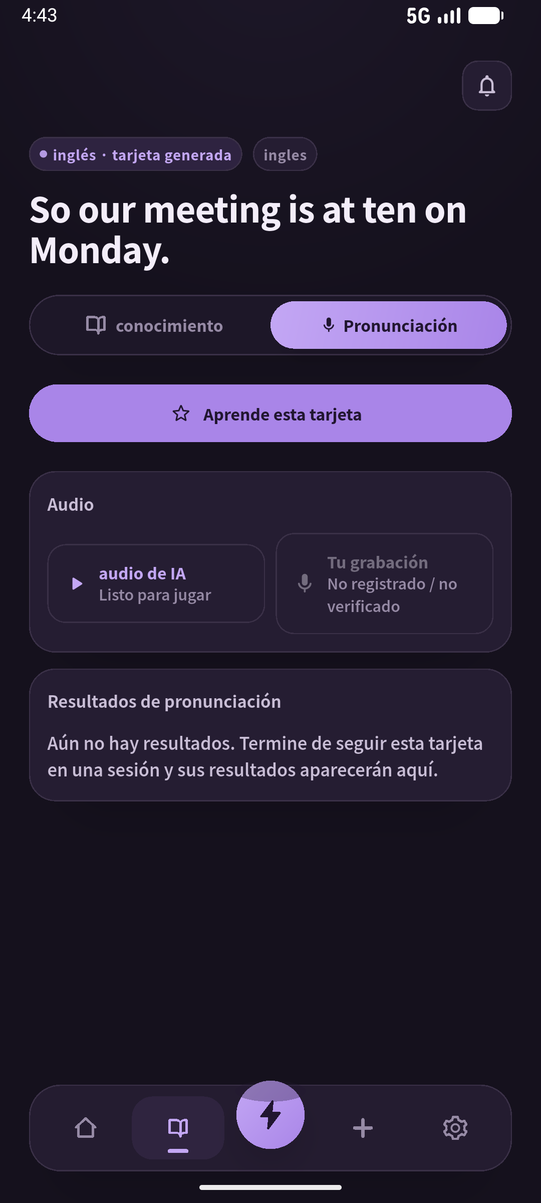 Escucha, para y habla. Mantén claros el día y la hora. Pantalla: SpeakGain.